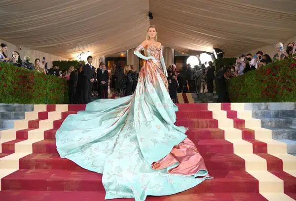 Blake Lively Was Telling The Truth21 -Blake Lively Was Telling The Truth: She Truly Matches The Met Gala Red Carpet Every Year