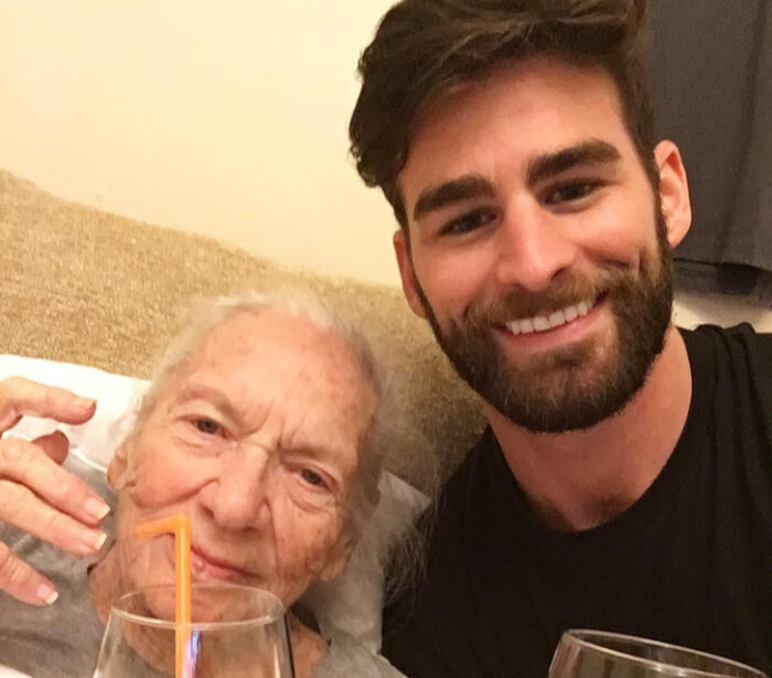 Well-Known Actor Looked After His 86-Year-Old Neighbor, Nursing Her Until Her Last Breath