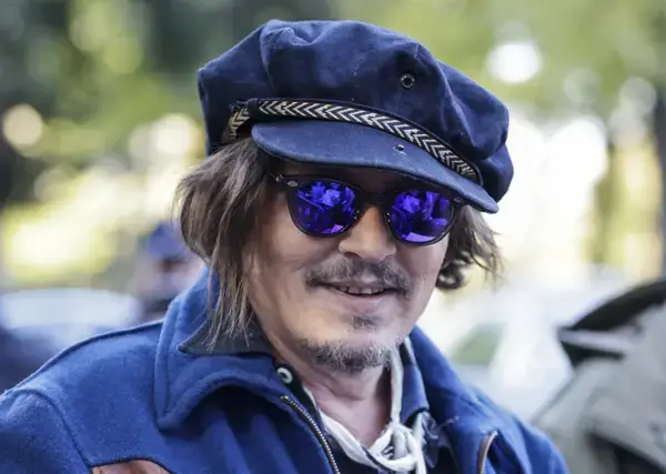 Johnny Depp Sells Nfts14 -Johnny Depp Sells Nfts Of His Daughter, Calling Out Her ‘Cunning’ And ‘Silence’