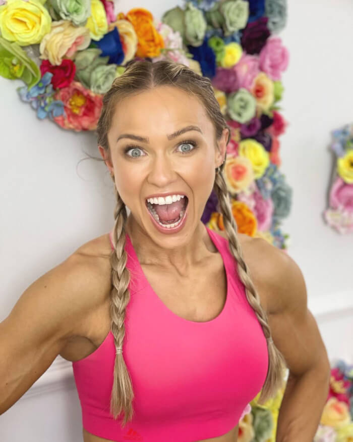 Caroline4 -Who Is Caroline Girvan? Quick Bio, Early Life, Fitness Career, Net Worth, Workout Plan &Amp; Diet, 5+ Facts, Q&Amp;A &Amp; More