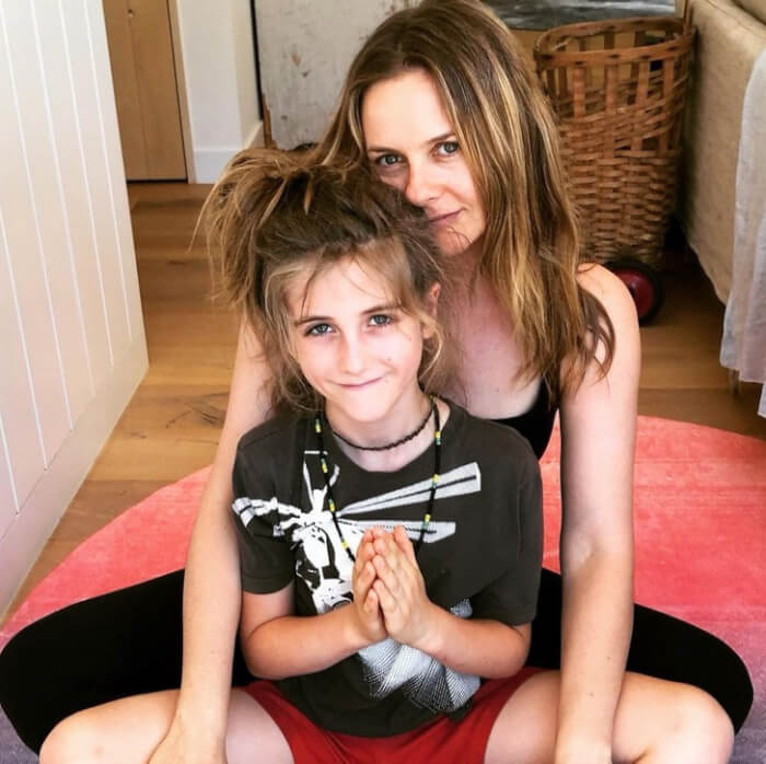 Alicia Silverstone Reveals She And Her 11 Year Old Son Are Still Co Sleeping 7 -Alicia Silverstone Reveals She And Her 11-Year-Old Son Are Still Co-Sleeping