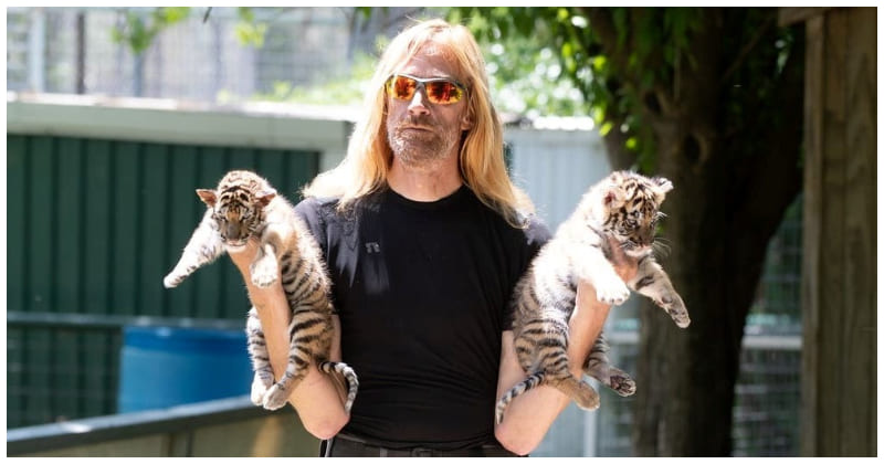 3792 -Erik Cowie, 'Tiger King' Zookeeper, Died At 52; Manner Of Death Is Disclosed