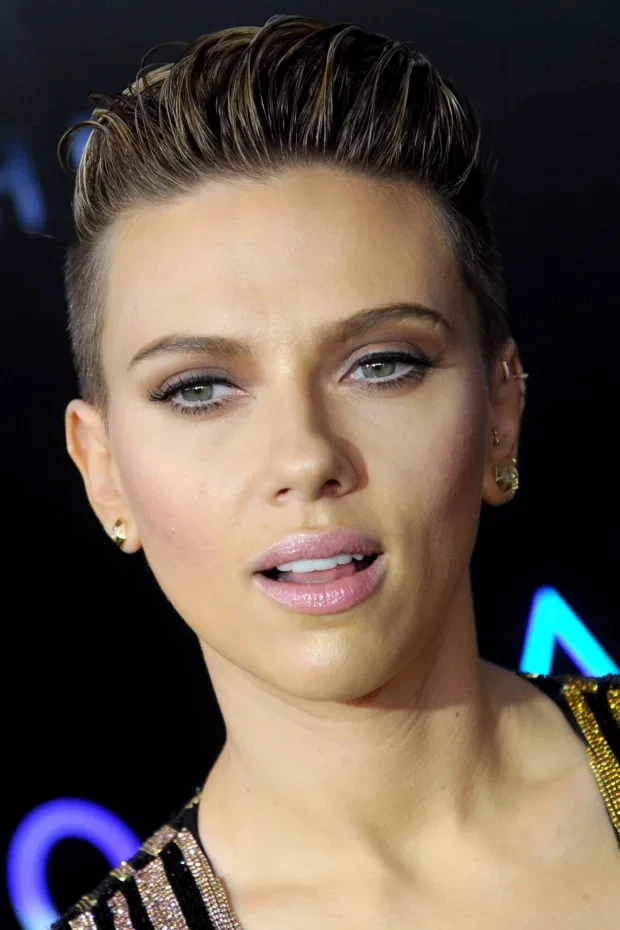 Scarlett Johansson'S Striking Transformation: From Child Star To Hollywood Icon