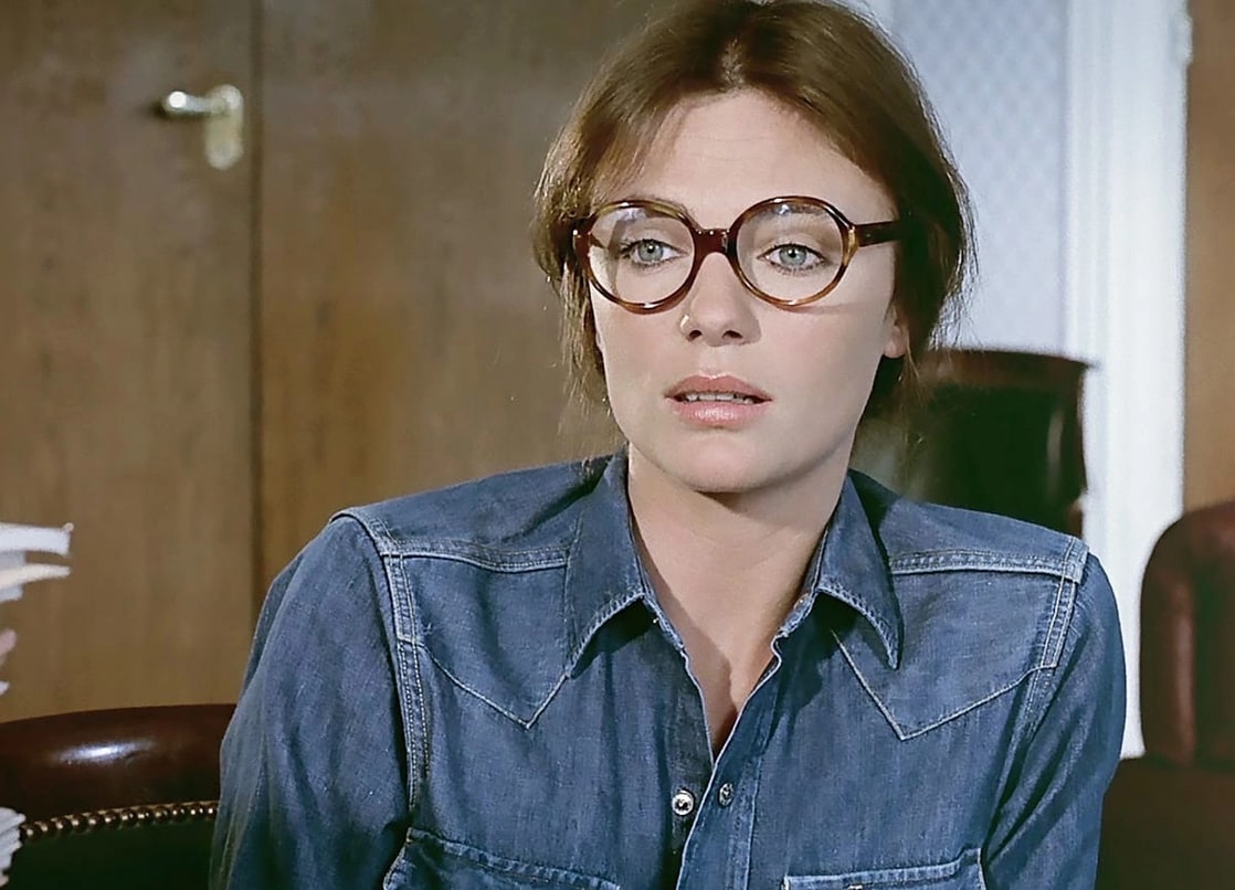 Timeless Beauty: Jacqueline Bisset'S Most Dazzling Looks Unveiled [30 Photos]