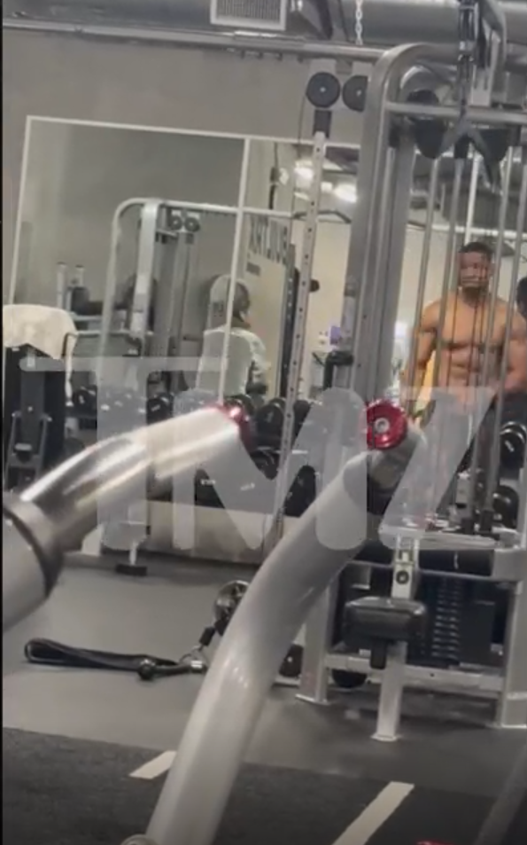 Jonathan Majors Spotted In Gym, Possibly Preparing For New Film Role