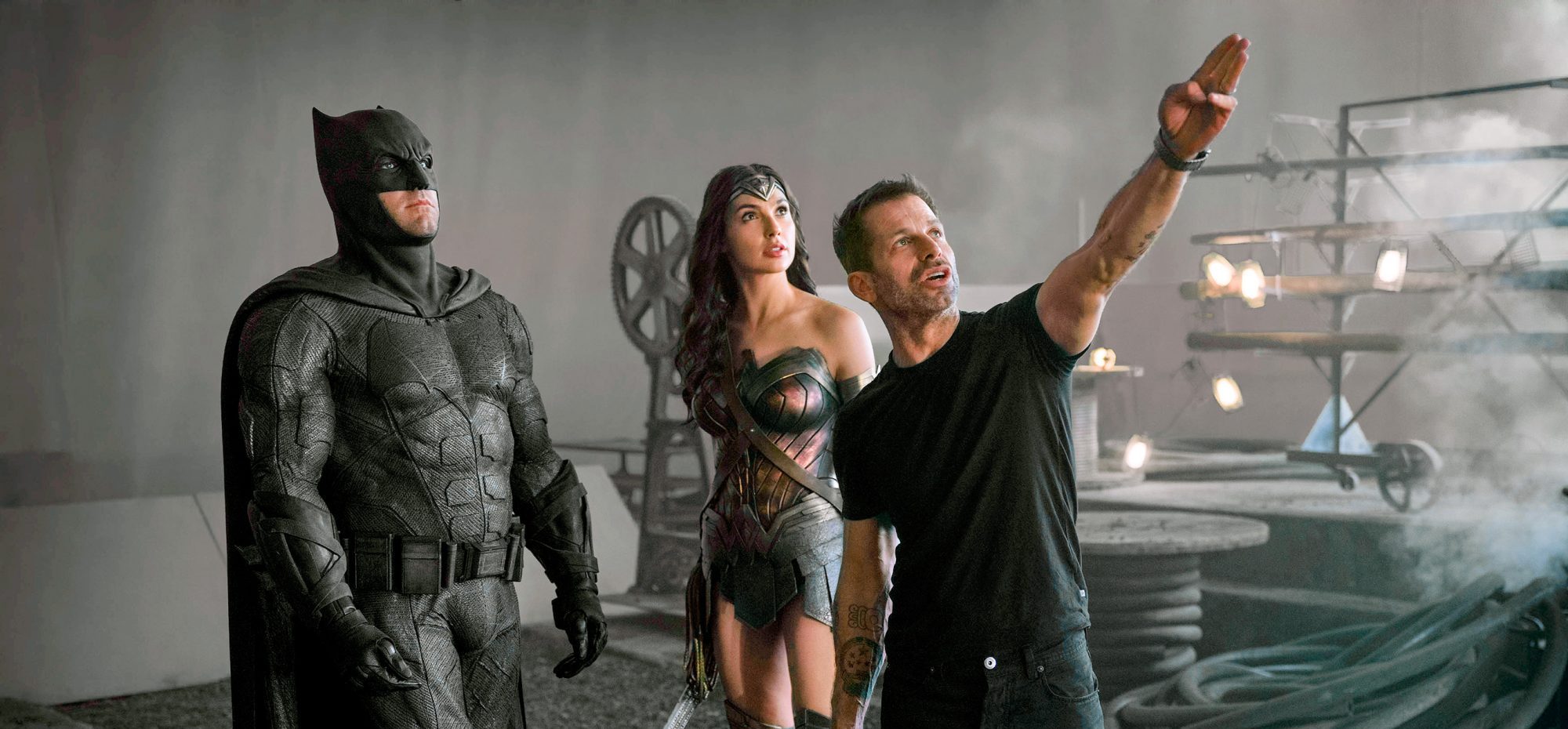 Zack Snyder Reveals Plans For Official Director'S Cut Of 'Sucker Punch'