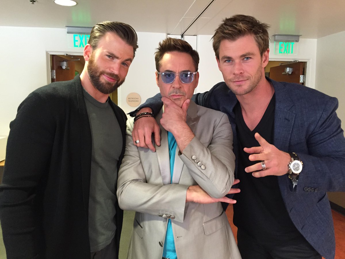 Chris Hemsworth Receives Wholesome Support From Robert Downey Jr. Regarding His Thor 4'S Performance