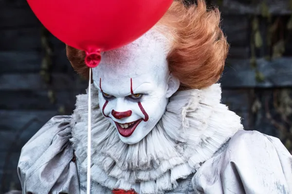 Bill Skarsgård Returns As Pennywise In It Prequel Series &Quot;Welcome To Derry&Quot;