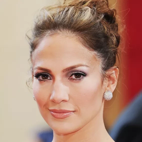 Jennifer Lopez'S Stunning Beauty Transformation From The '90S To Today