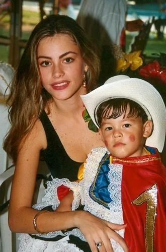 The Incredible Transformation Of Sofia Vergara From An Insecure Girl To A Hollywood Star