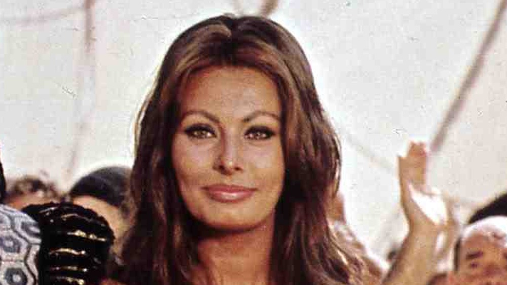 14 Photos Of Sophia Loren'S Jaw-Dropping Transformation