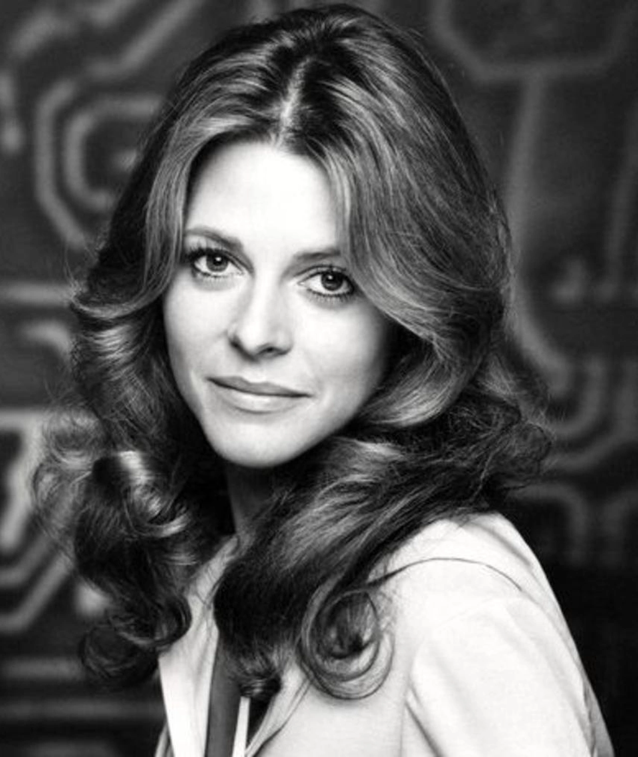 42 Juicy Facts About Lindsay Wagner: The Iconic Bionic Woman