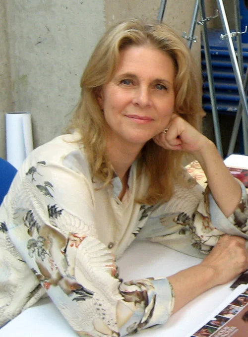 42 Juicy Facts About Lindsay Wagner: The Iconic Bionic Woman