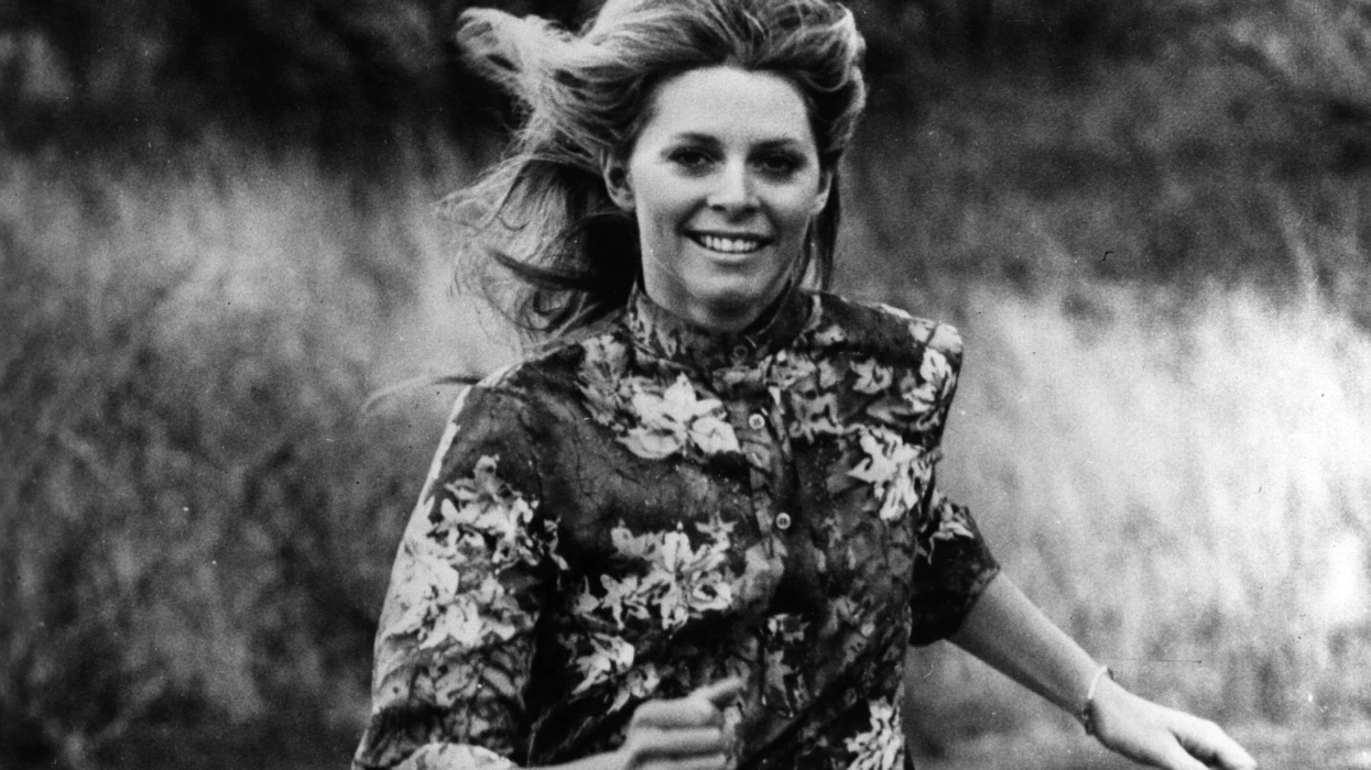 42 Juicy Facts About Lindsay Wagner: The Iconic Bionic Woman