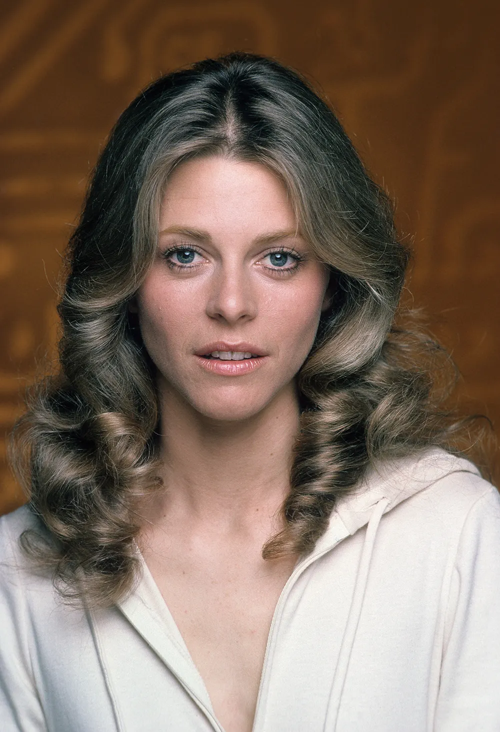 42 Juicy Facts About Lindsay Wagner: The Iconic Bionic Woman