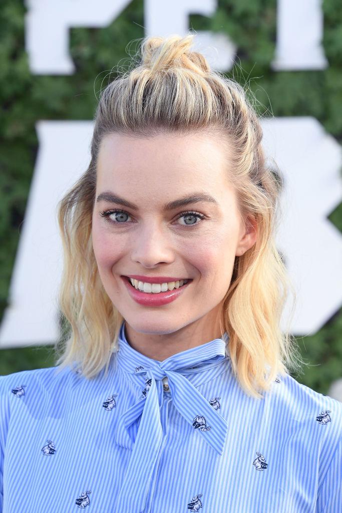 40+ Stunning Photos Of Margot Robbie That Show Her Beauty Evolution Over The Years