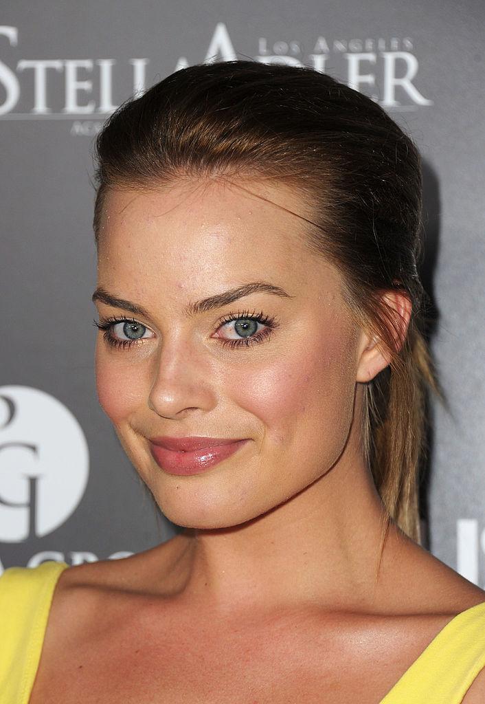 40+ Stunning Photos Of Margot Robbie That Show Her Beauty Evolution Over The Years