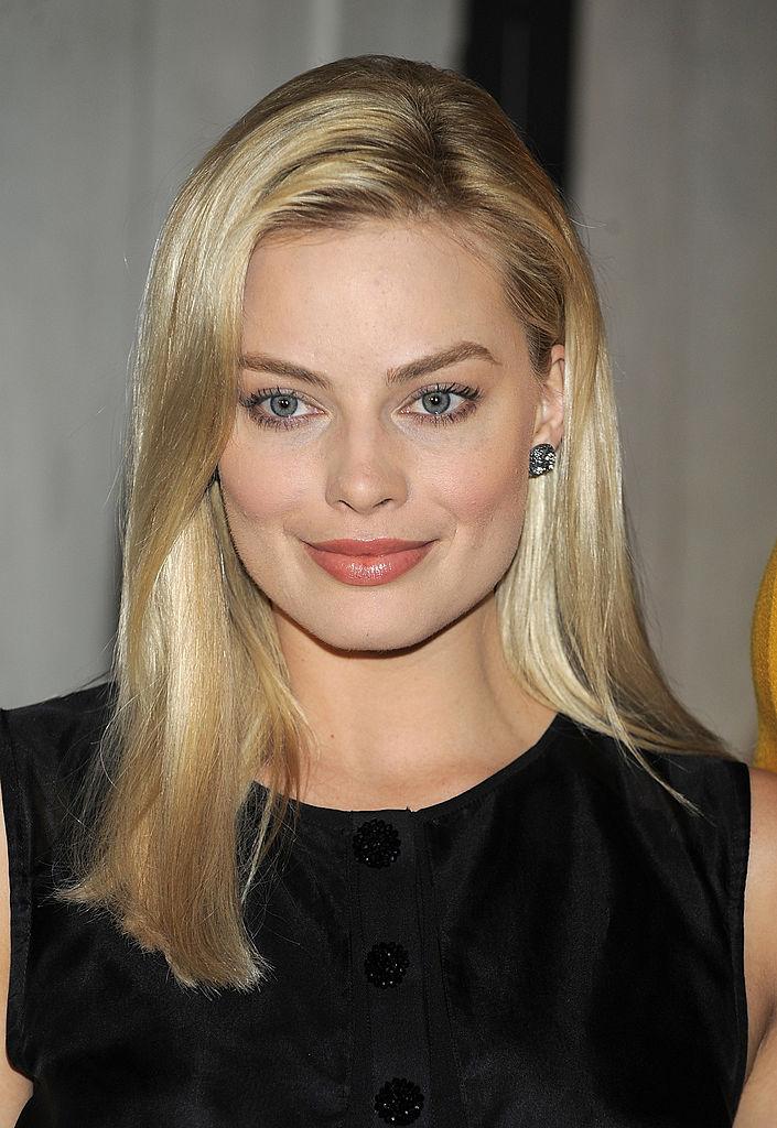 40+ Stunning Photos Of Margot Robbie That Show Her Beauty Evolution Over The Years