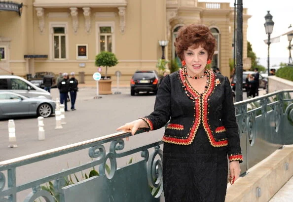 Iconic Moments In Time: The Stunning Evolution Of Gina Lollobrigida Over The Years