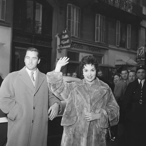 Iconic Moments In Time: The Stunning Evolution Of Gina Lollobrigida Over The Years