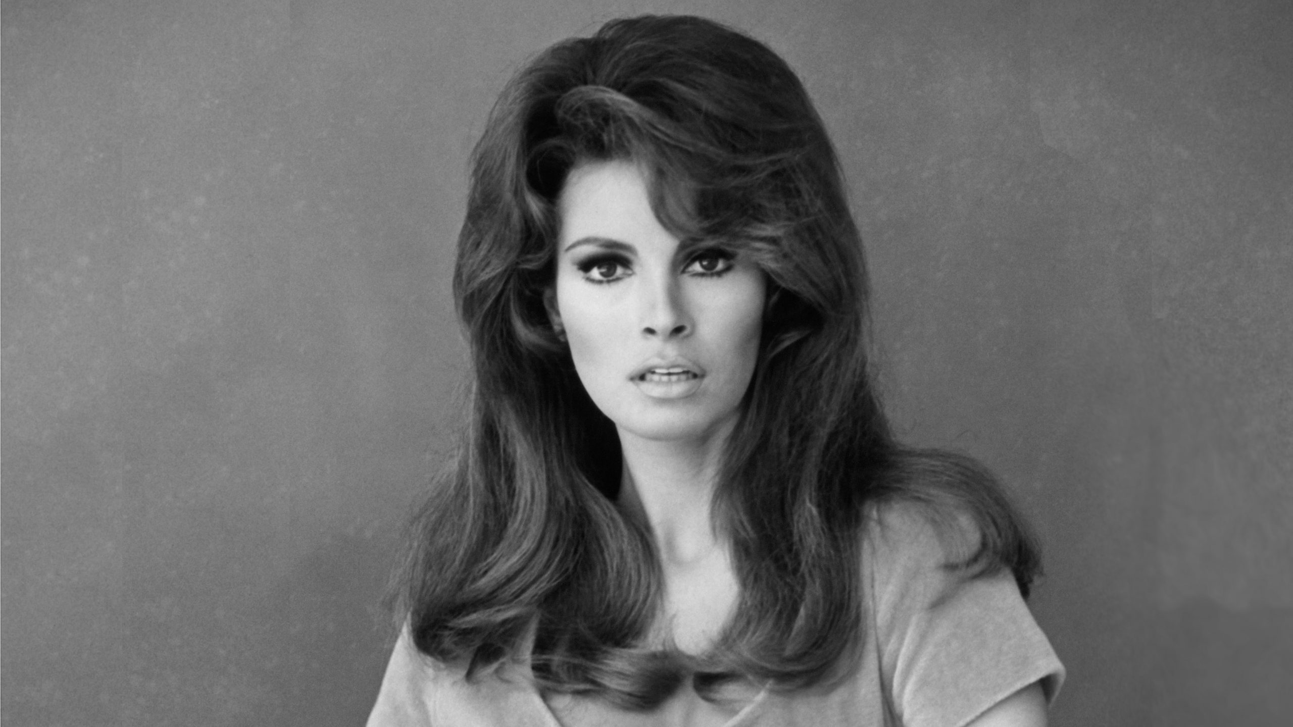 10 Most Fascinating Facts About Raquel Welch That You Might Not Know