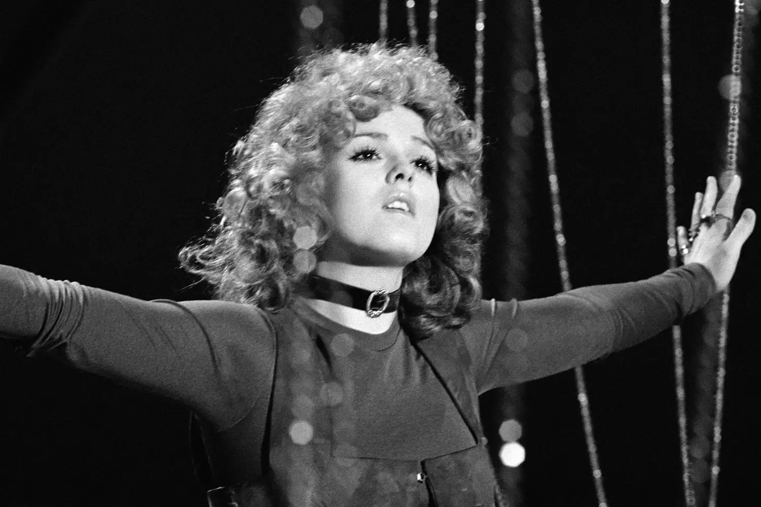 Bernadette Peters: A Look At Her Life And Career In Pictures