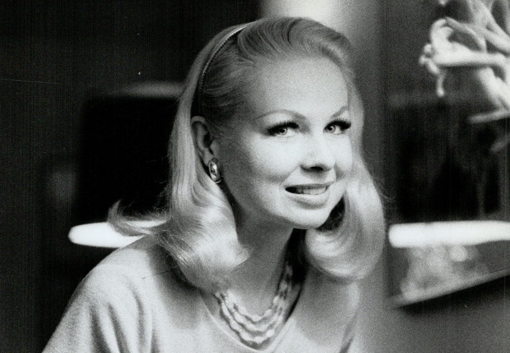 18 Fascinating Facts About Joi Lansing, The Forgotten Glamour Goddess