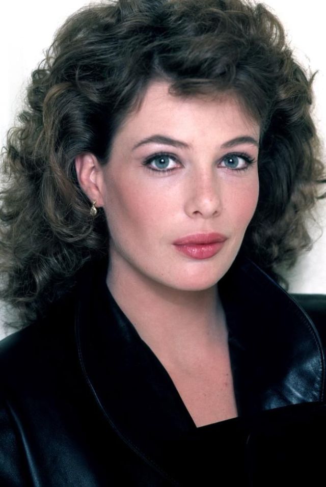 22 Stunning Vintage Photos Of A Young Kelly Lebrock In The Early 1980S