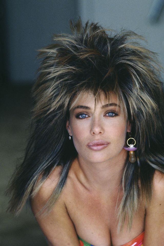 22 Stunning Vintage Photos Of A Young Kelly Lebrock In The Early 1980S