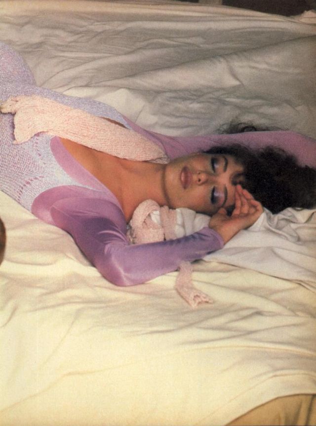 22 Stunning Vintage Photos Of A Young Kelly Lebrock In The Early 1980S