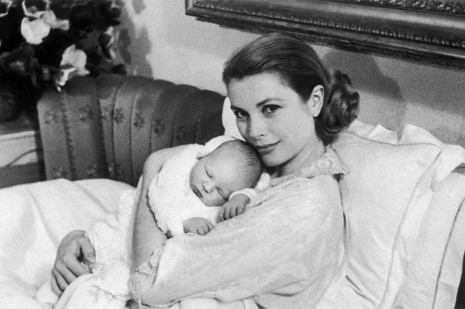 20 Photos Of Grace Kelly Through The Years: A Life Of Glamour And Grace