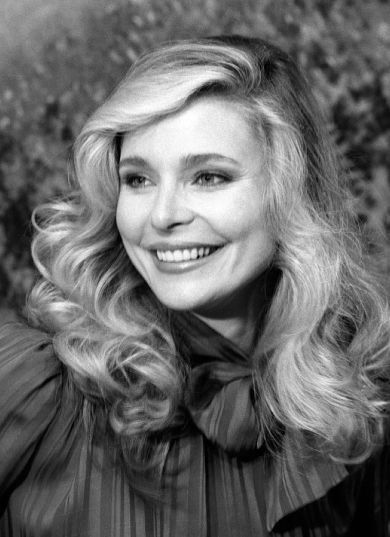 24 Little Unknown Facts About Bond Girl Priscilla Barnes