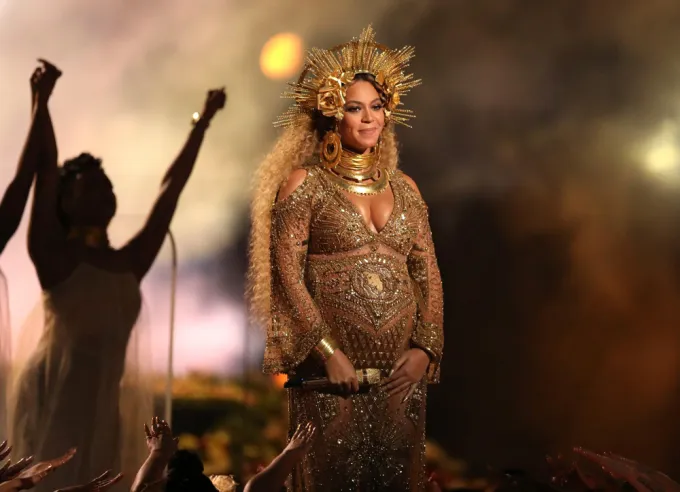 34 Photos Of Queen Bey'S Epic Transformation Through 34 Years