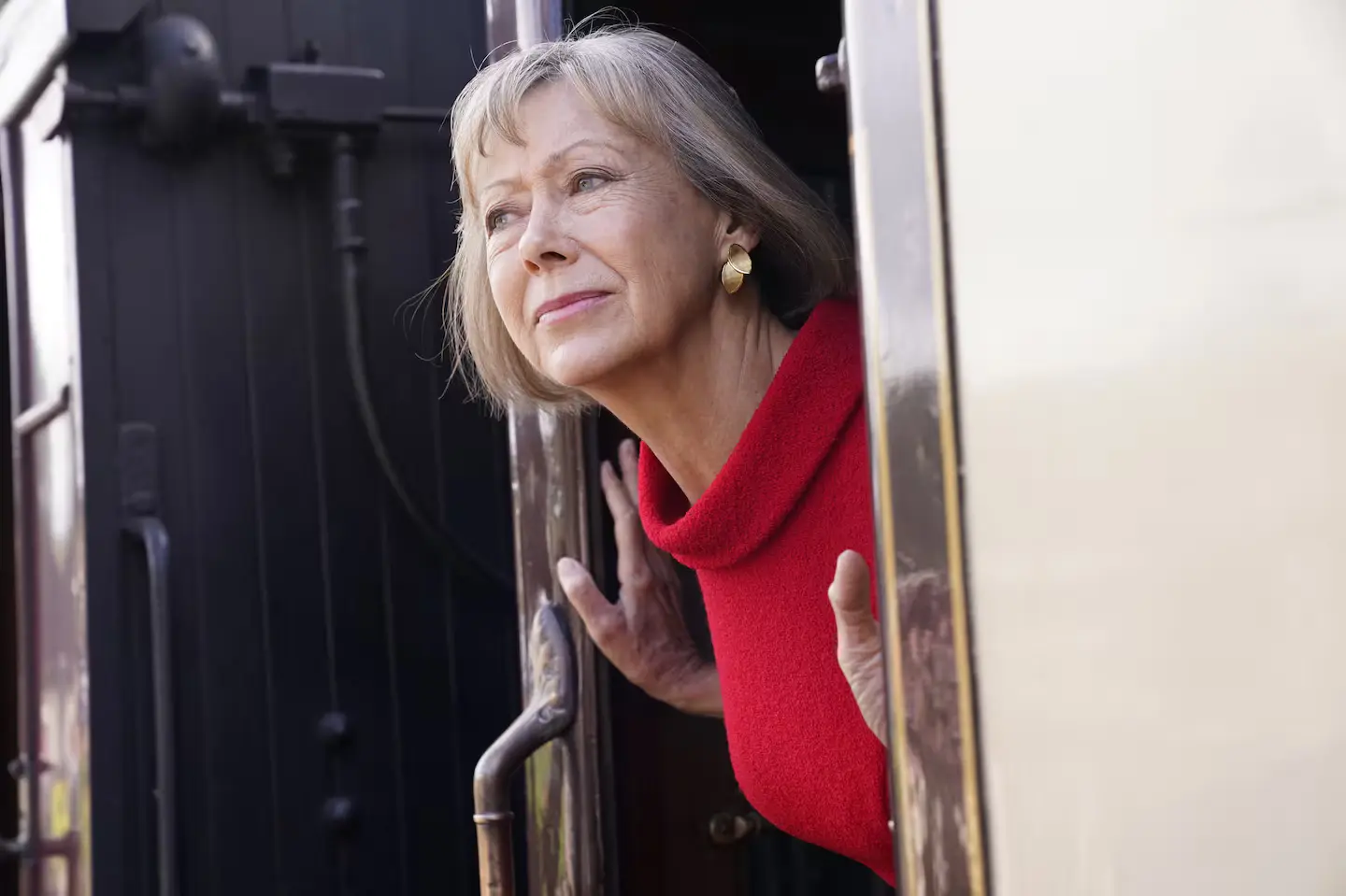 Jenny Agutter Reflecting On Fame: The Railway Child Who Grew Up