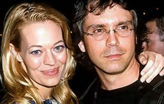 7 Awesome Facts You Must Know About Jeri Ryan