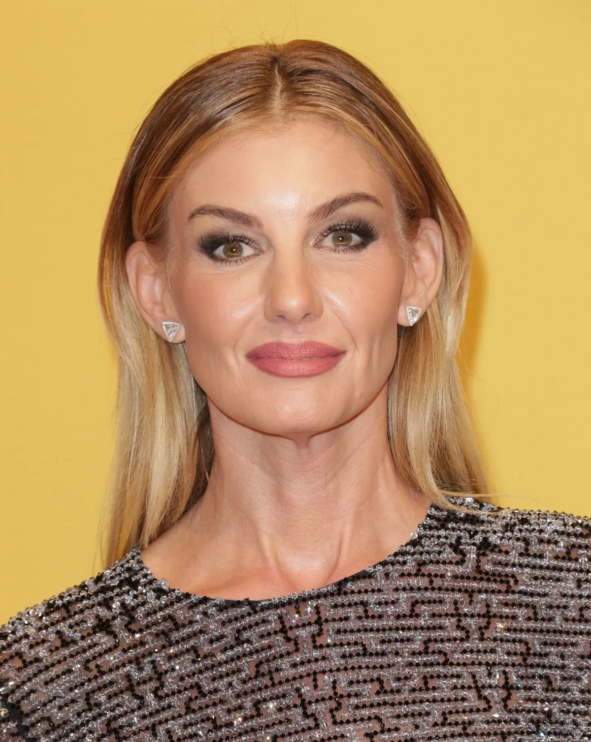 Did Faith Hill Get Plastic Surgery? 15 Photos Of The Singer Aging As Gracefully As Wine