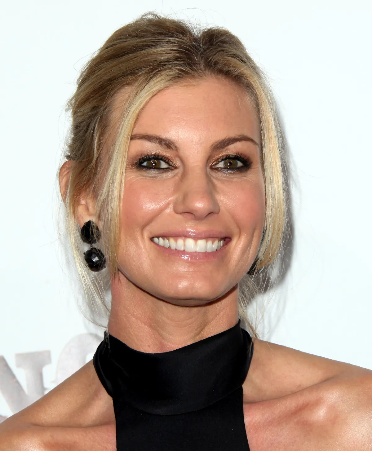 Did Faith Hill Get Plastic Surgery? 15 Photos Of The Singer Aging As Gracefully As Wine