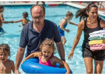 He Told His Wife He Can’t Trust Her—All Because of a 15-Minute Towel Delay