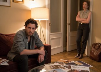 Woman Wants To Be A Stay-At-Home Wife With No Kids After Engagement—Her Fiancé Calls Her Lazy