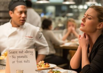 Customer Told Restaurant Not To Remove Allergens For Her Meal—Then Complained When She Had An Allergic Reaction