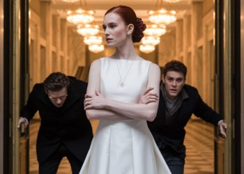 Bride Refuses To Invite Parents’ “Throuple” Partner To Her Wedding—Now They’re Accusing Her Of Being Prejudiced