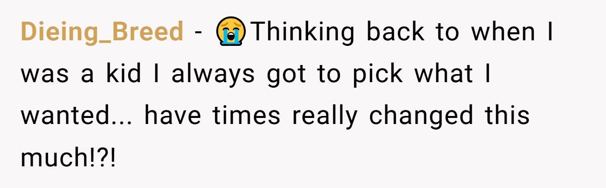 Mom Swaps Hot Dog For Burger At BBQ So Her Son Can Eat—Host Says She’s Banned From Future Parties Generated by Aubtu.biz