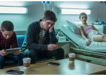 Man Shuts Down Grieving Friend’s Crude Joke in Front of His Kid