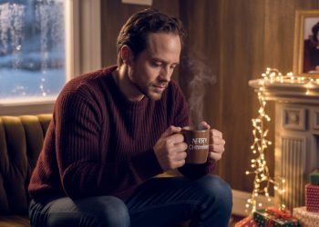 Parents Ban Son-In-Law From Christmas—Daughter Still Plans To Attend Without Him