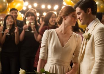 Man Demands Mom Apologize After Her 50th Birthday Party “Outshined” His Wedding