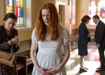 Father Refuses To Punish Daughter For Laying Into A Nosy Woman At Church Father Refuses To Punish Daughter For Laying Into A Nosy Woman At Church