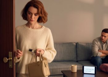 Man Tells Girlfriend To Go Be “Adopted” By Couple She Is So Obsessed With After She Won’t Stop Comparing Him To Her Friend’s Husband Man Tells Girlfriend To Go Be “Adopted” By Couple She Is So Obsessed With After She Won’t Stop Comparing Him To Her Friend’s Husband