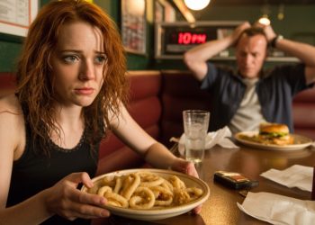 “Don't Treat Me Like A Garbage Disposal!”—Man Explodes After Girlfriend Asks To Switch Meals When She Doesn't Like What She Ordered “Don’t Treat Me Like A Garbage Disposal!”—Man Explodes After Girlfriend Asks To Switch Meals When She Doesn’t Like What She Ordered