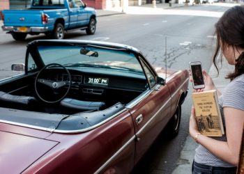 Neighbor Hit This Man’s “Beater” Car And Drove Off—So He Filed A Claim And Got $1,600