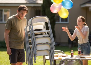 His Neighbor Borrowed Chairs Without Asking, Broke Them, Then Blamed His “Cheap Taste”